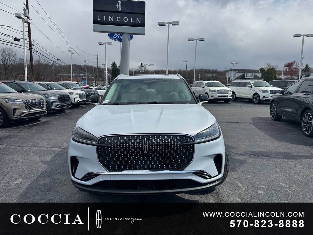2025 Lincoln Aviator Premiere photo 2