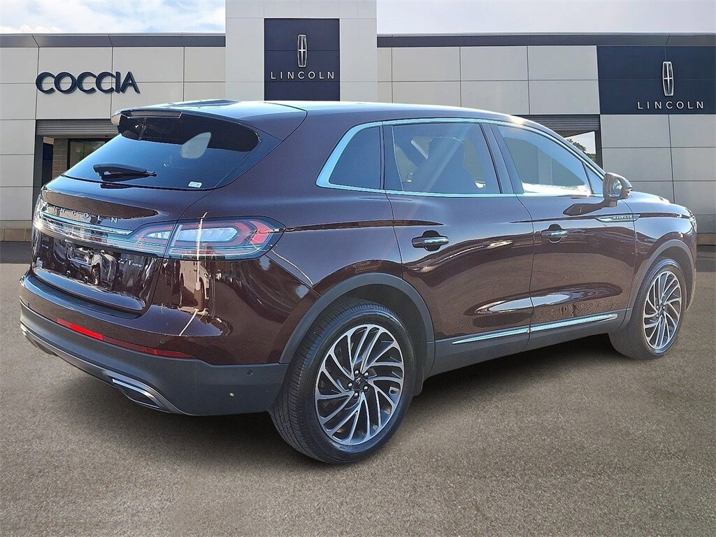 2020 Lincoln Nautilus Reserve photo 2