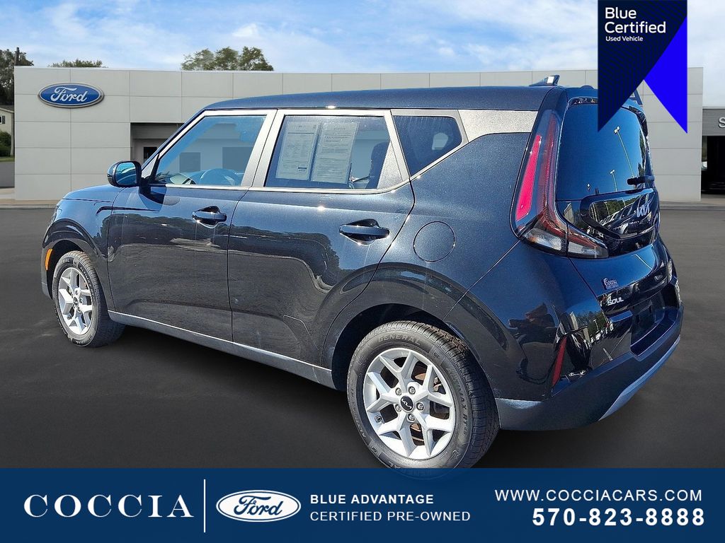 2023 Kia Soul LX - Photo 6