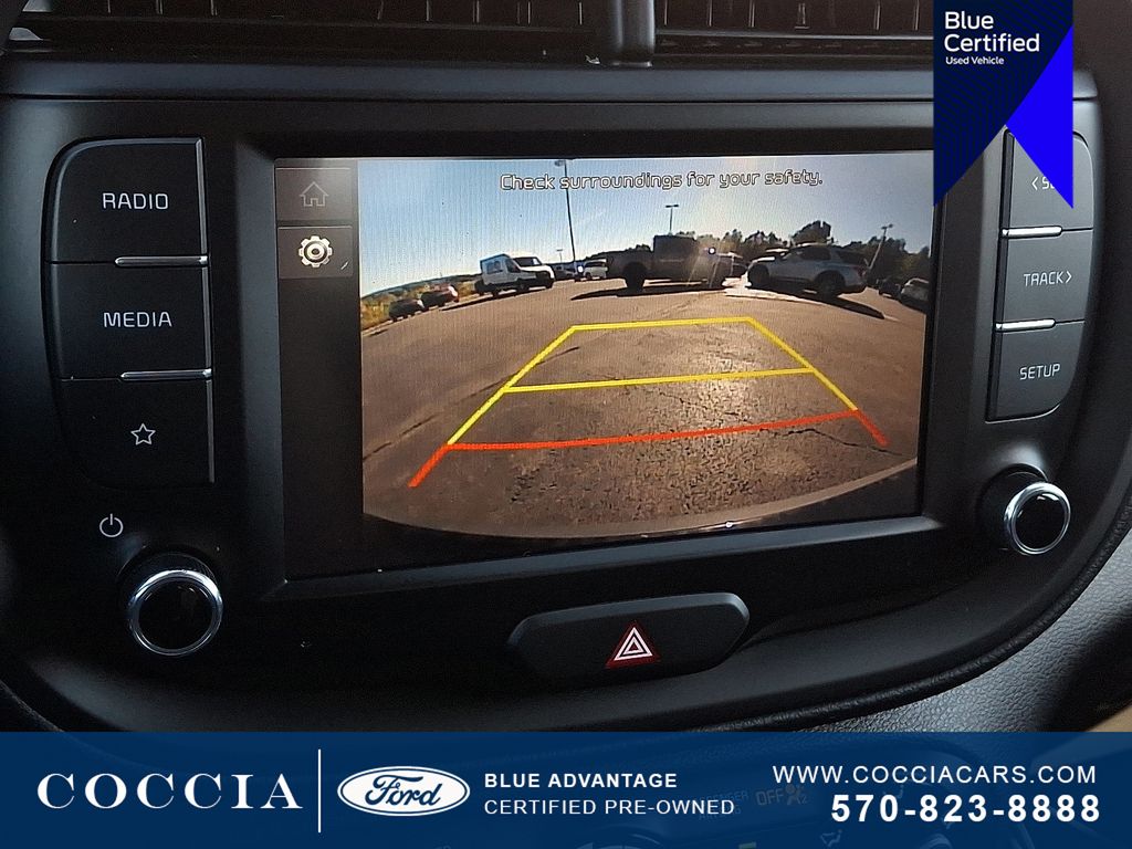 2023 Kia Soul LX - Photo 18