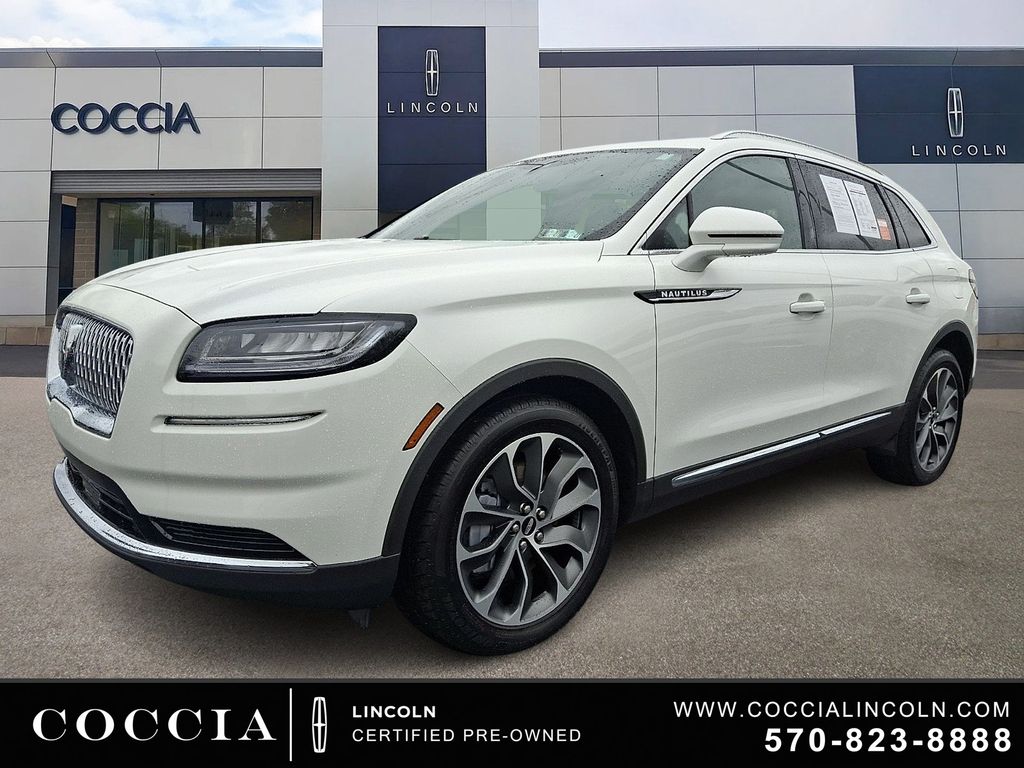 2023 Lincoln Nautilus Reserve AWD's photo