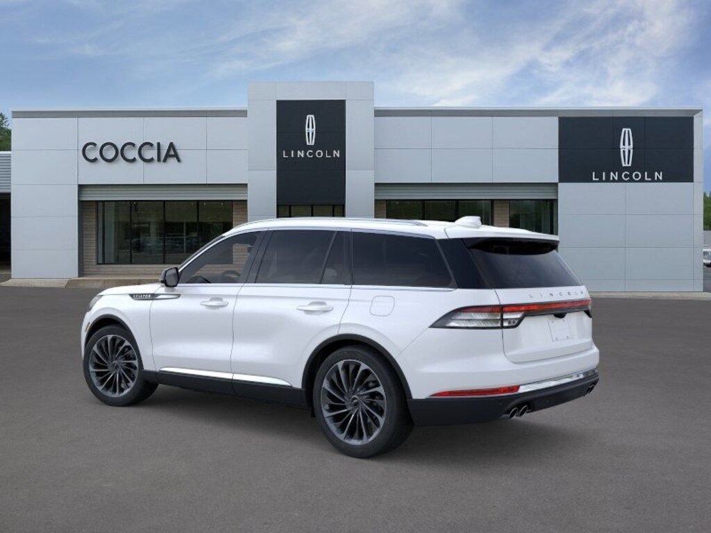 New 2026 Lincoln Aviator