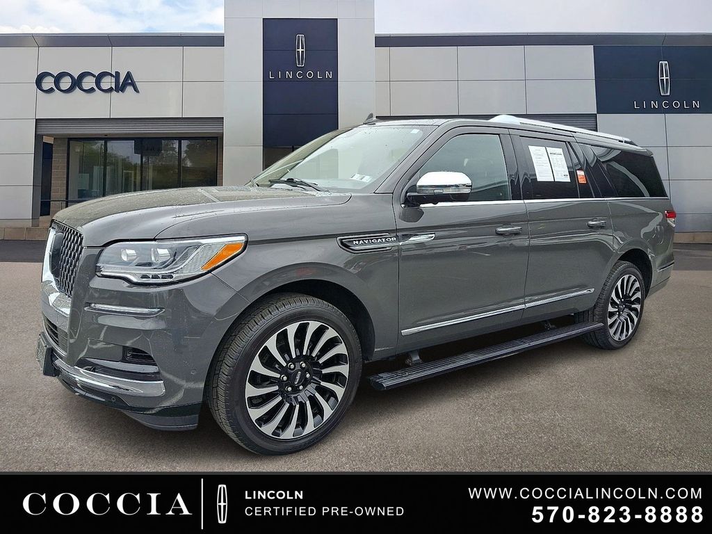 2023 Lincoln Navigator Black Label L 4WD's photo