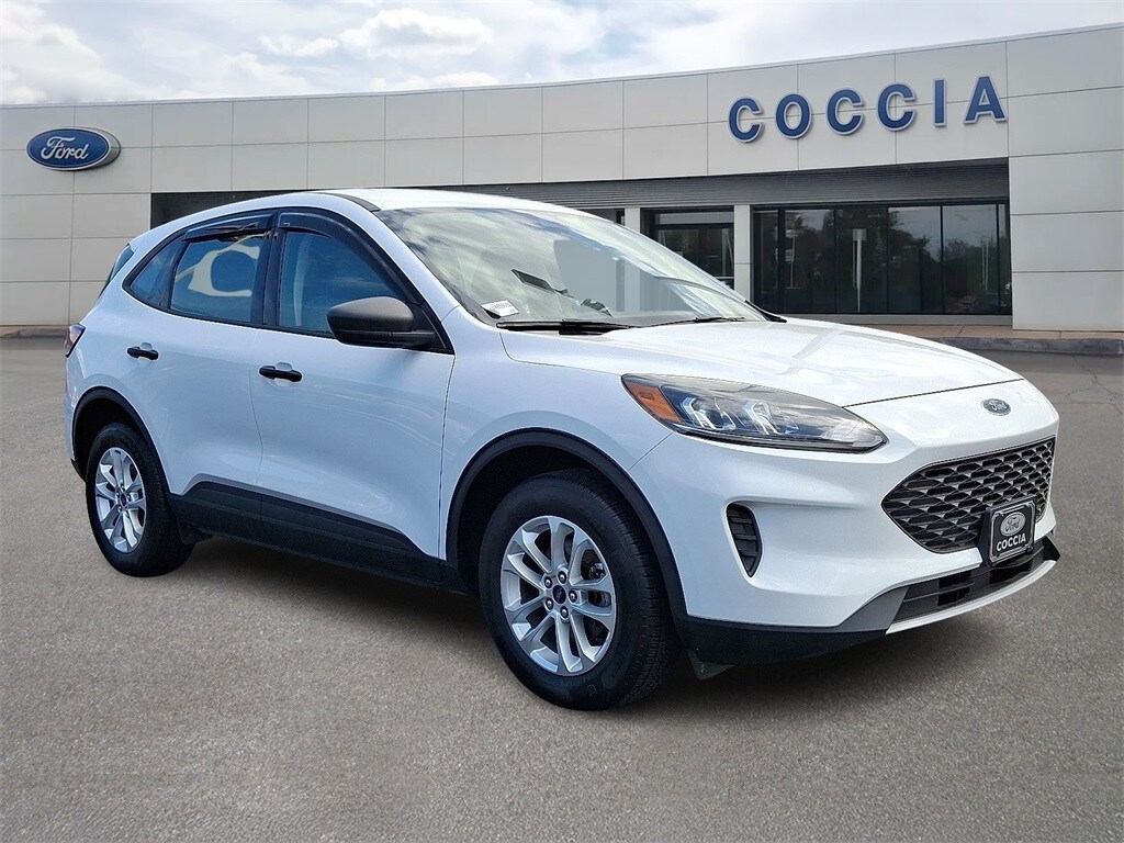 2020 Ford Escape S photo 2