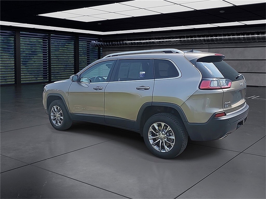 2021 Jeep Cherokee Latitude Lux photo 3