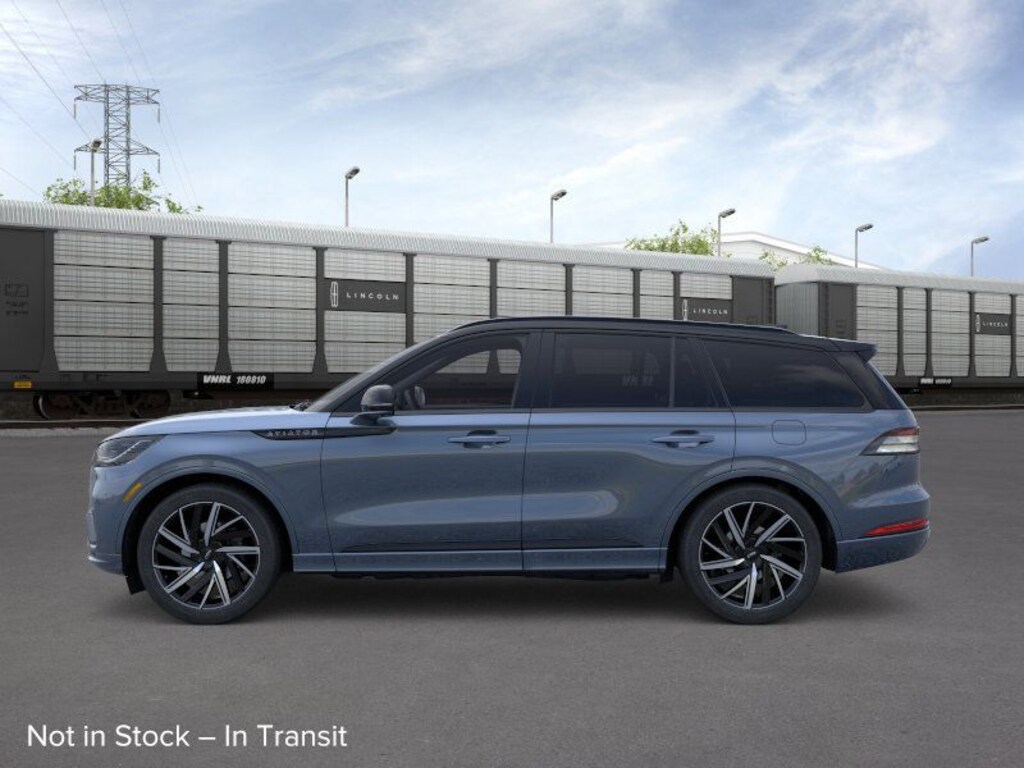 New 2026 Lincoln Aviator