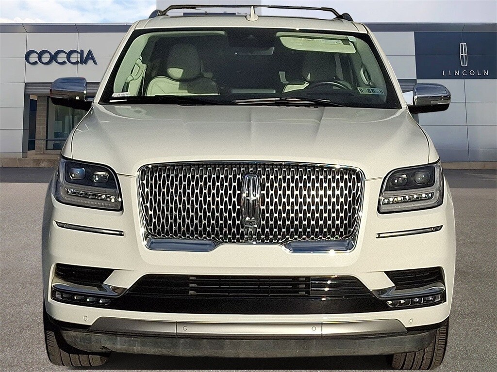 2020 Lincoln Navigator Black Label photo 2