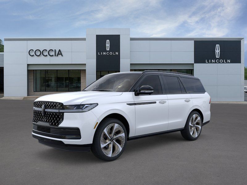 Pristine White Metallic Tri-Coat 2026 Lincoln Navigator Black Label 4WD SUV / Crossover Four-Wheel Drive Automatic