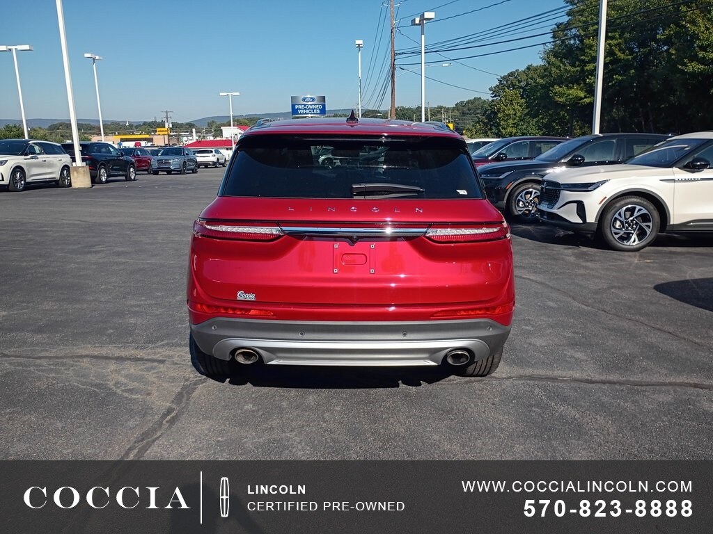 2022 Lincoln Corsair Standard photo 3