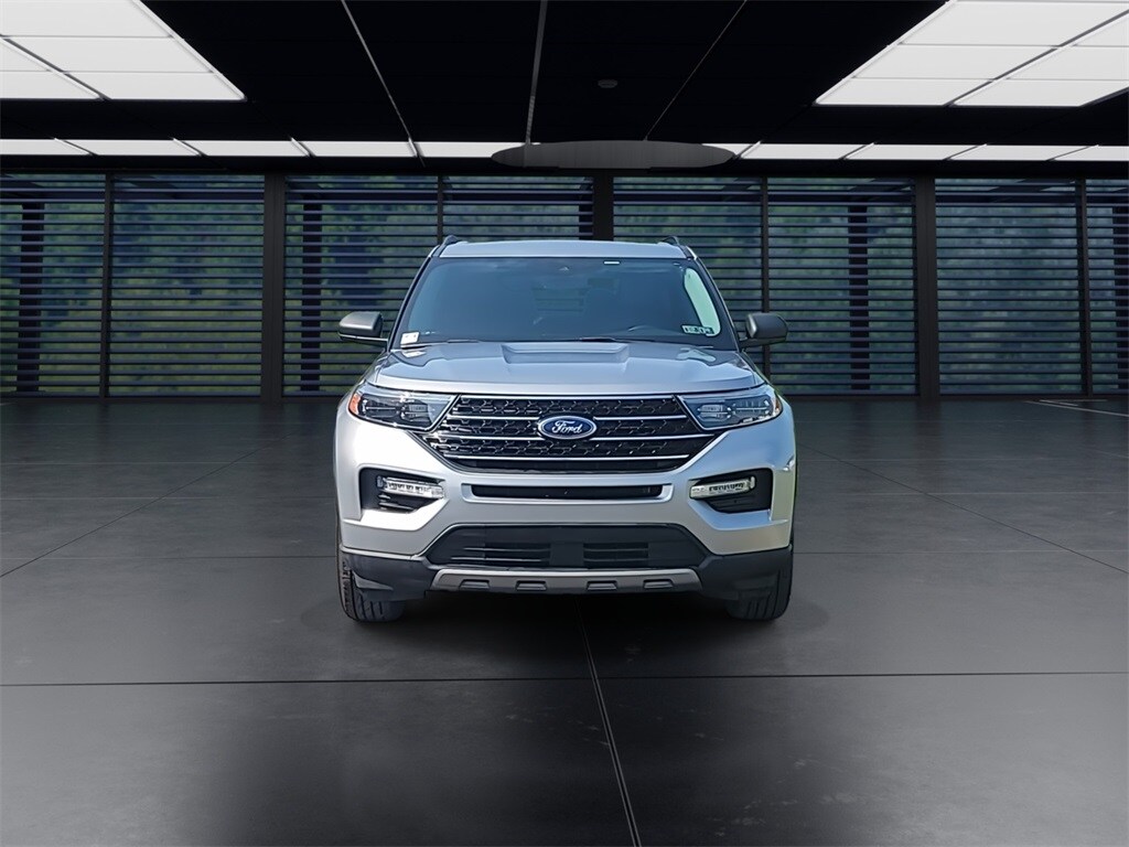 2021 Ford Explorer XLT photo 3