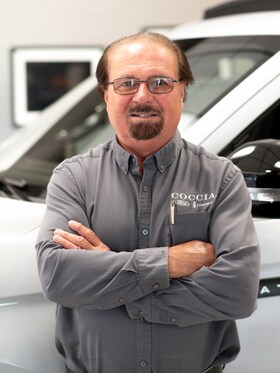 Staff member Bob Capece from ID_36234fdc712e