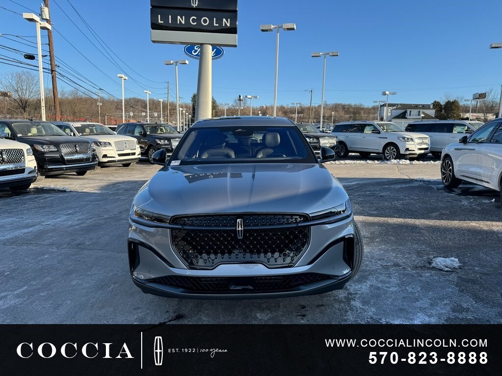 2025 Lincoln Nautilus Premiere photo 2