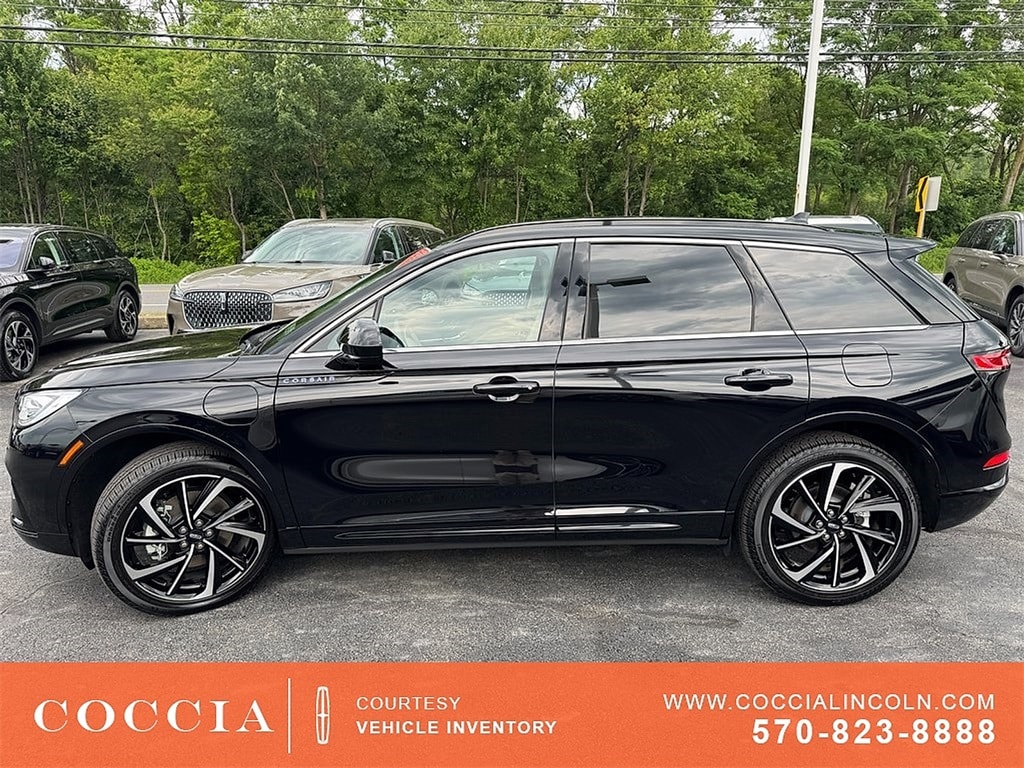 New 2025 Lincoln Corsair Plug-In Hybrid Grand Touring SUV