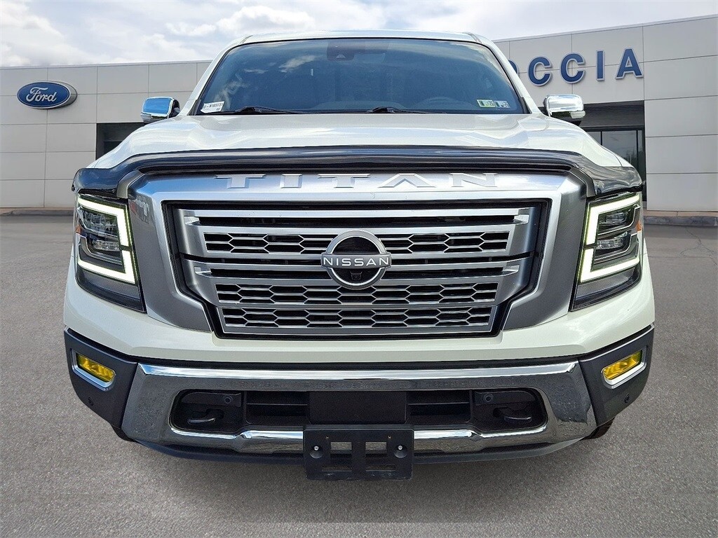 2023 Nissan Titan Platinum Reserve photo 2