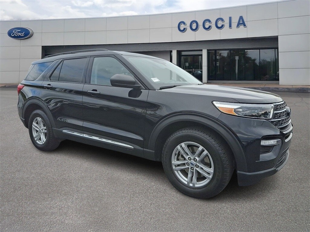 2022 Ford Explorer XLT photo 3