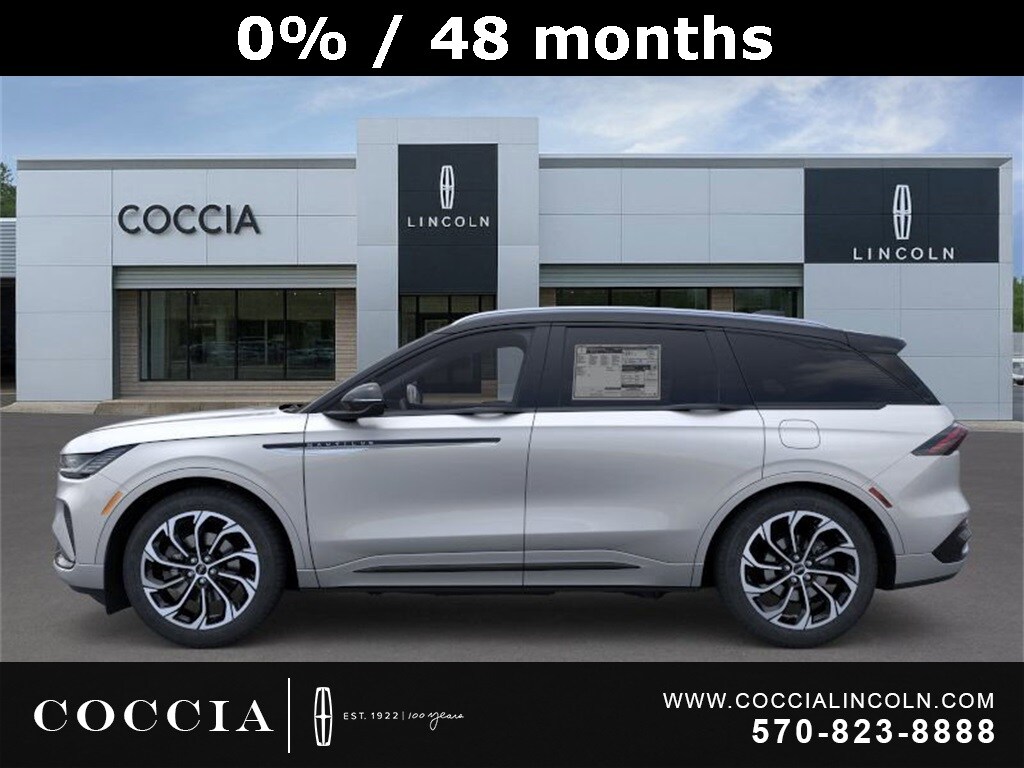 2025 Lincoln Nautilus Reserve photo 3