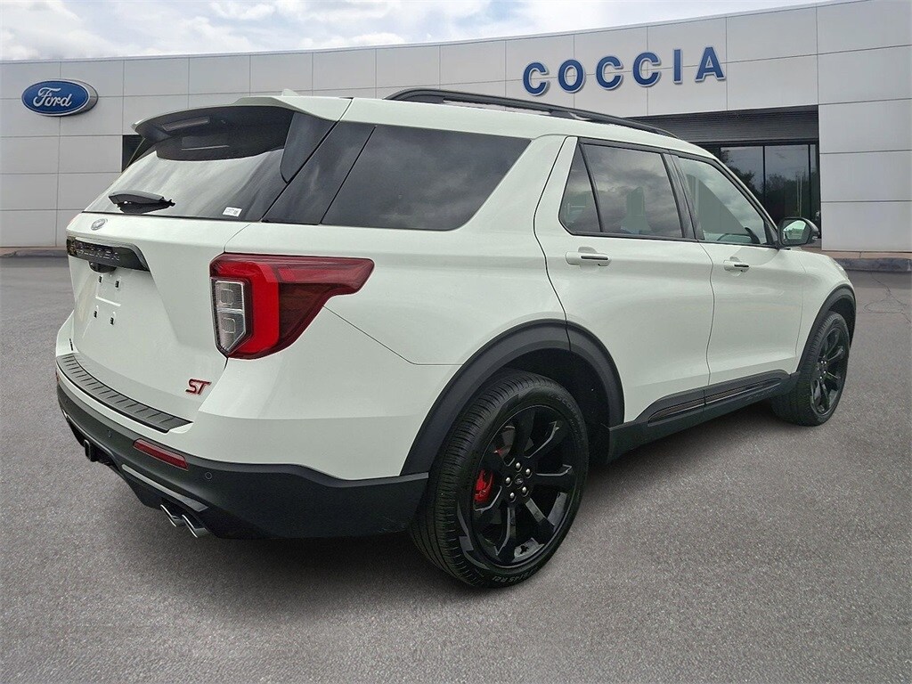 2024 Ford Explorer ST photo 4