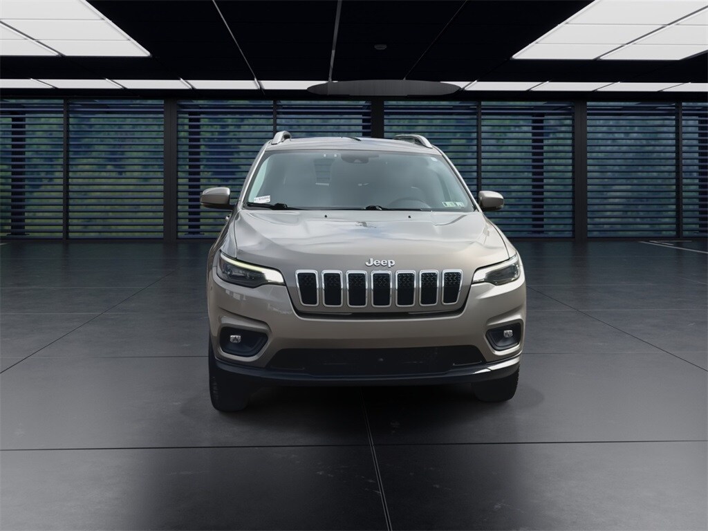 2021 Jeep Cherokee Latitude Lux photo 3