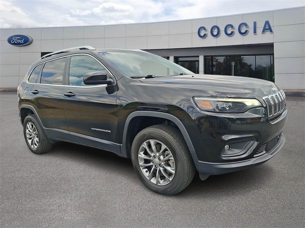 2021 Jeep Cherokee Latitude Lux photo 3