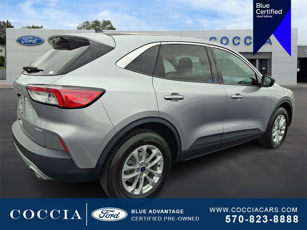 2022 Ford Escape SE photo 4