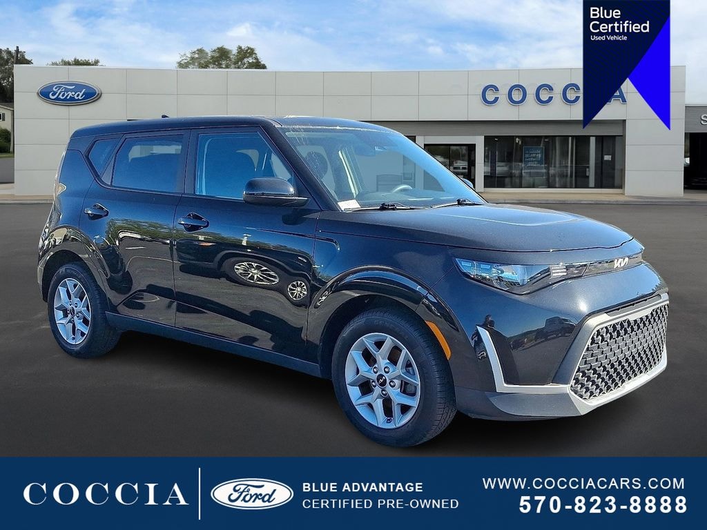 Certified 2023 Kia Soul LX Hatchback