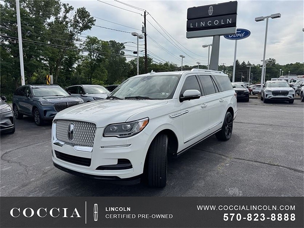 2023 Lincoln Navigator L Reserve photo 3