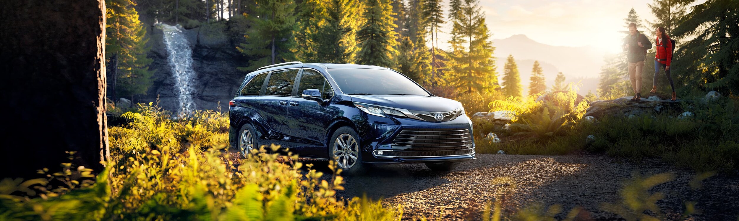 2022 Sienna Hybrid Cochrane Toyota