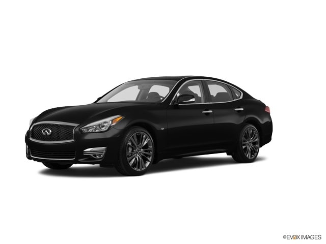 2017 INFINITI Q70