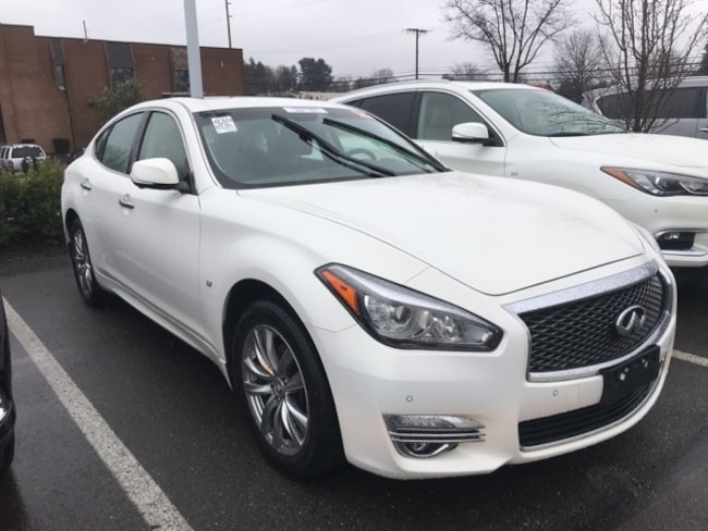 2015 INFINITI Q70