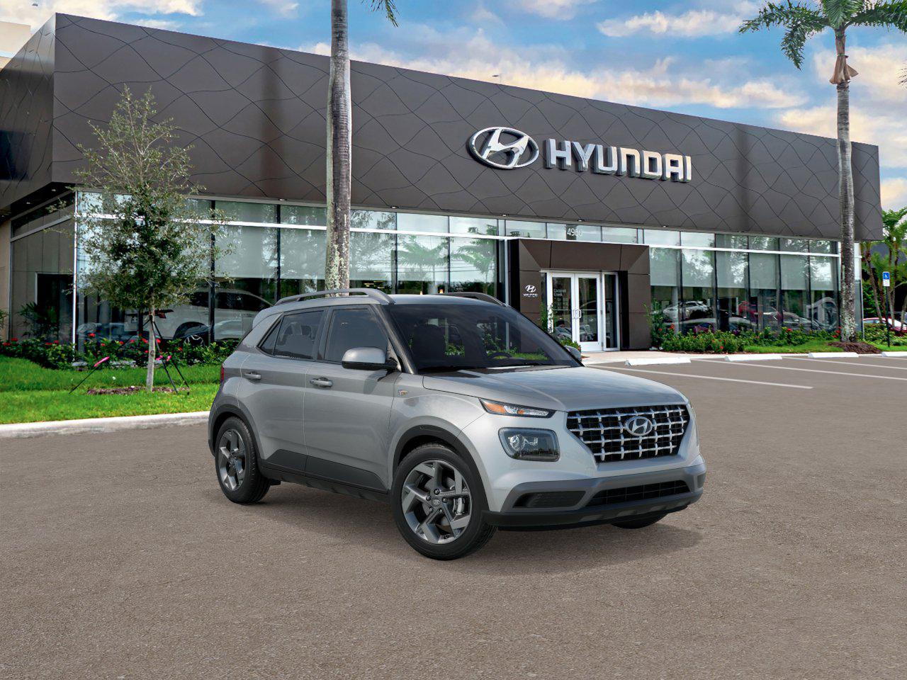 2025 Hyundai Venue SEL photo 2