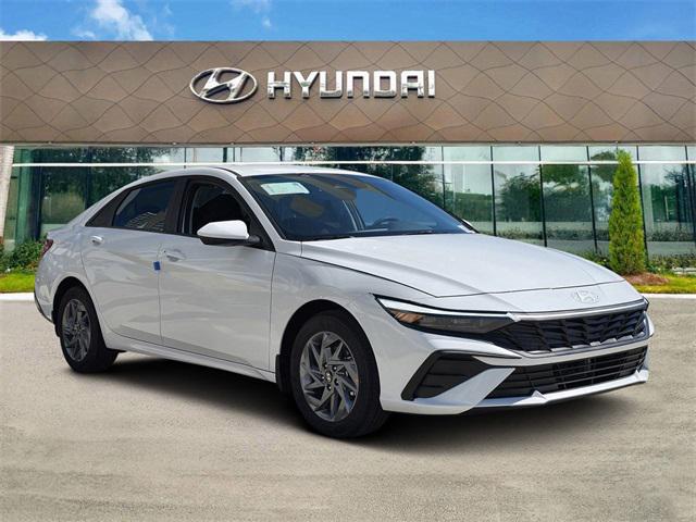 2026 Hyundai Elantra Blue's photo