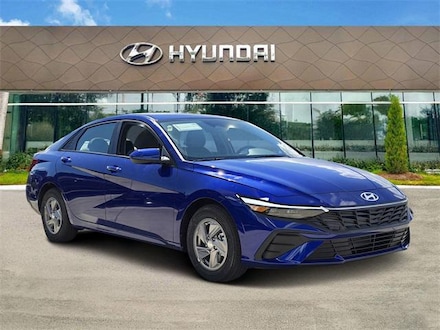 2025 Hyundai Elantra SE Sedan