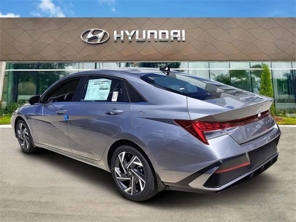 New 2025 Hyundai Elantra SEL Sport Sedan