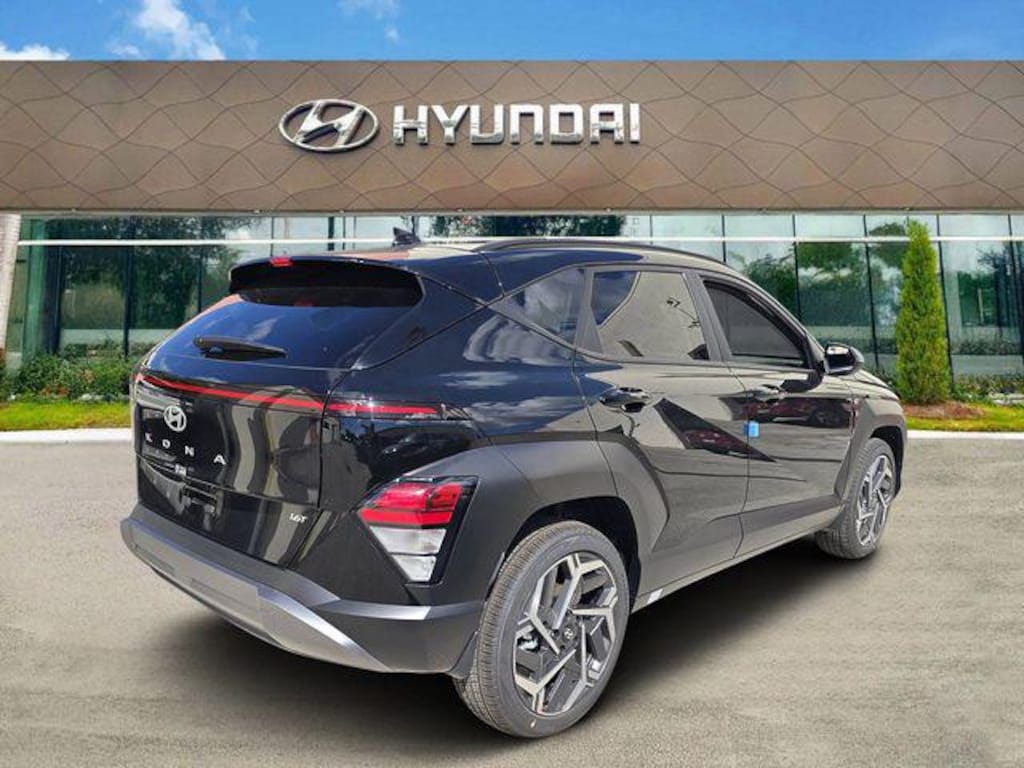 New 2026 Hyundai Kona SEL Premium FWD SUV