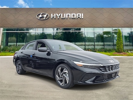 2025 Hyundai Elantra SEL Convenience Sedan