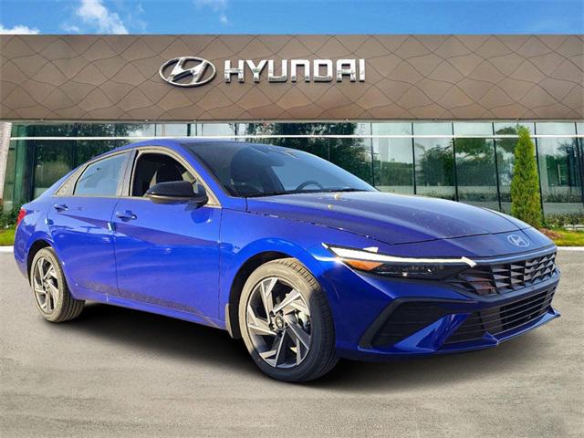 2025 Hyundai Elantra SEL's photo