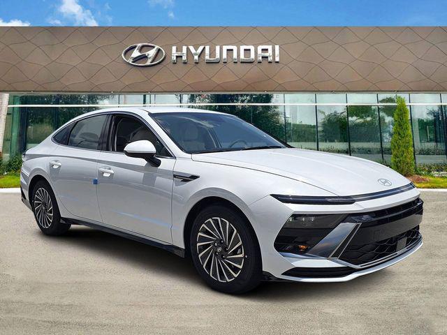2025 Hyundai Sonata Hybrid