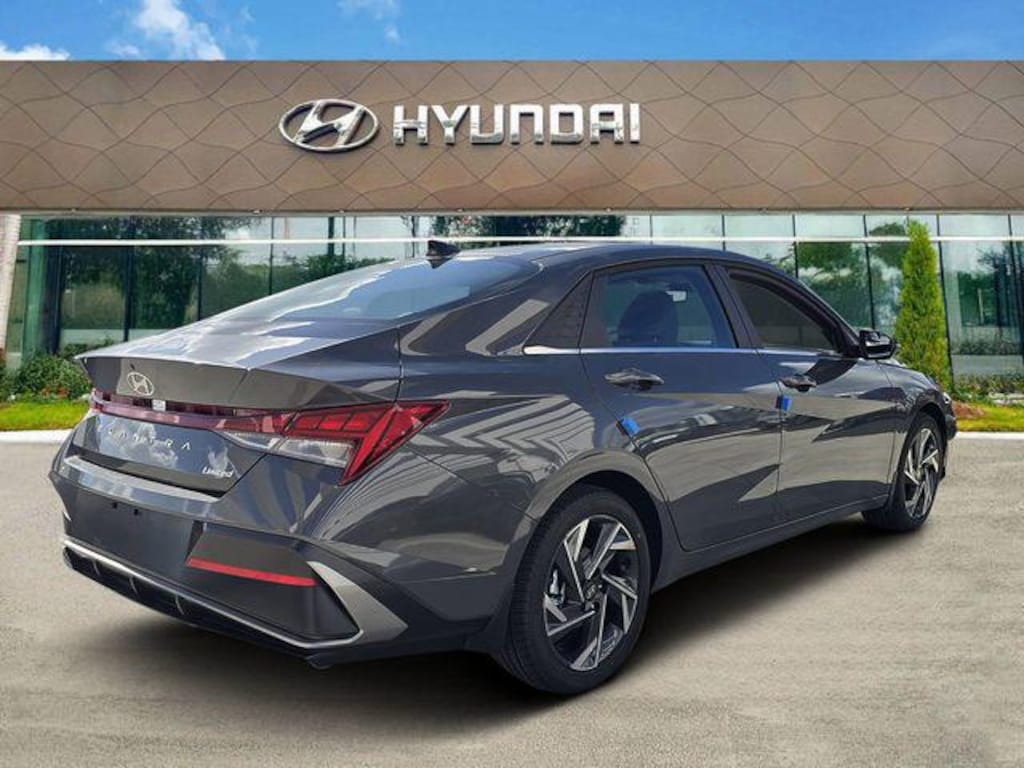 New 2026 Hyundai Elantra Limited Sedan