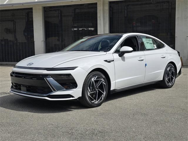 2026 Hyundai Sonata SEL Sport photo 2