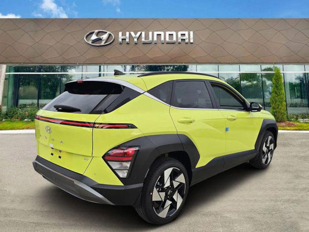 New 2026 Hyundai Kona Limited FWD SUV