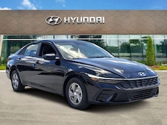 2026 Hyundai Elantra SE Sedan