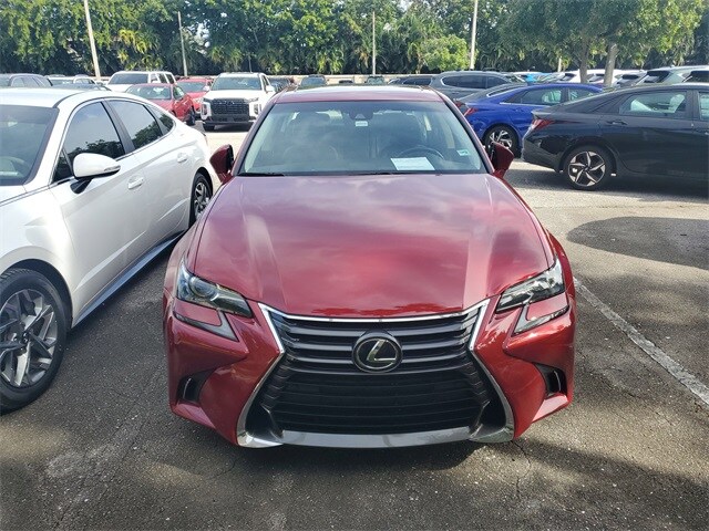 2017 Lexus GS 350 photo 2