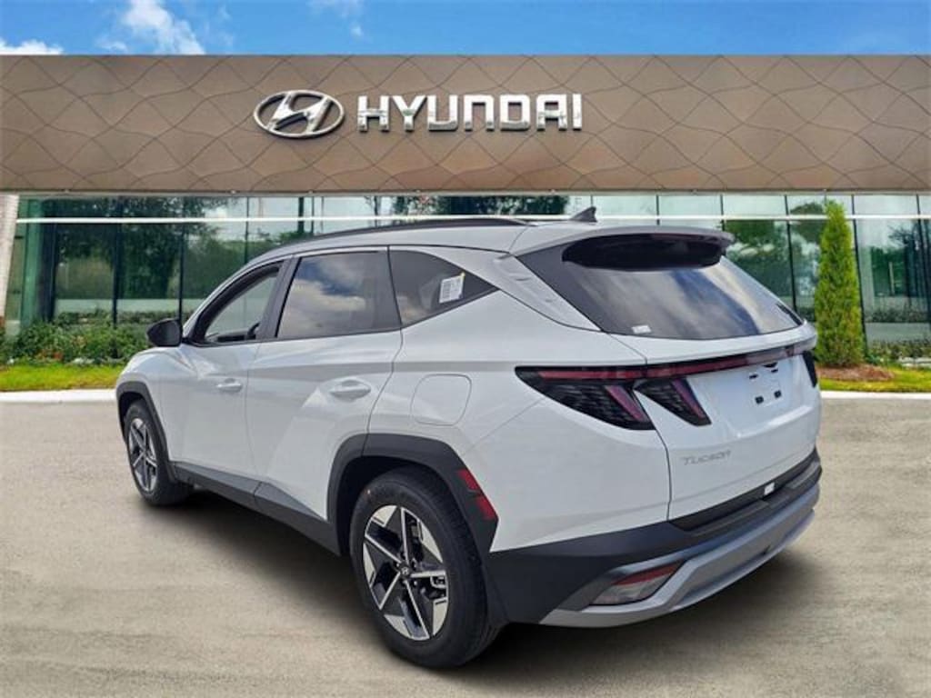 New 2026 Hyundai Tucson SEL Premium FWD SUV