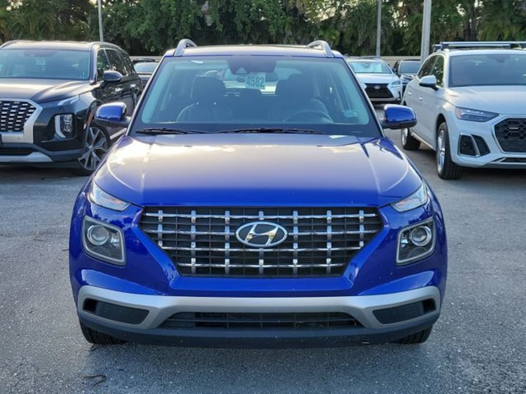 Certified 2021 Hyundai Venue SEL SUV