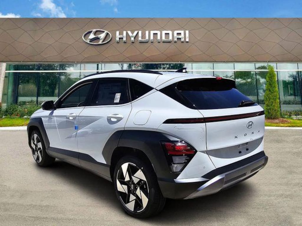 New 2026 Hyundai Kona Limited FWD SUV