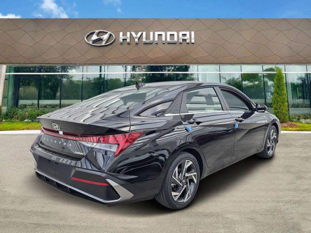 New 2026 Hyundai Elantra Limited Sedan