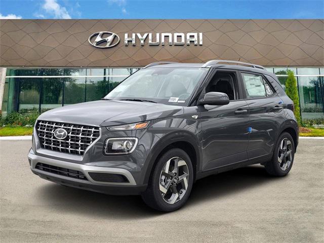 2025 Hyundai Venue SEL photo 2