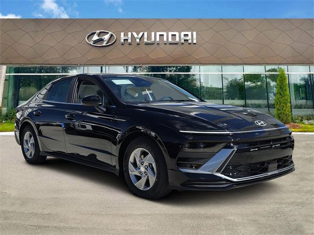 2025 Hyundai Sonata SE's photo