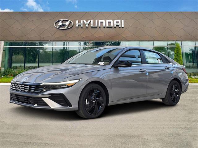 2026 Hyundai Elantra SEL Sport photo 2