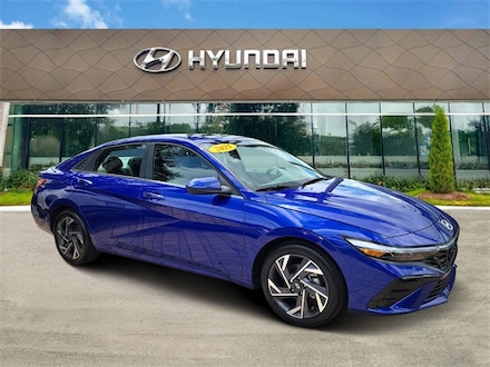2025 Hyundai Elantra SEL Convenience Sedan